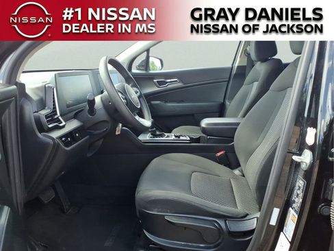 Used 2023 Kia Sportage LX FWD image 22