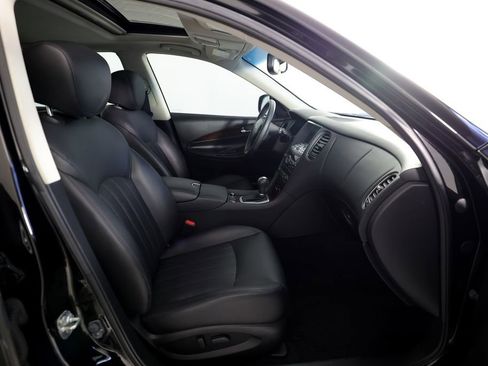 Used 2017 INFINITI QX50 AWD w/ Premium Package image 10