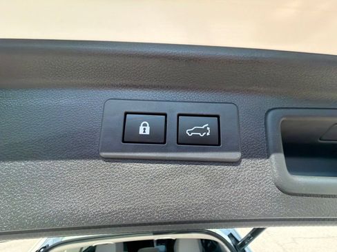 Used 2022 Subaru Forester Limited AWD/4WD image 10