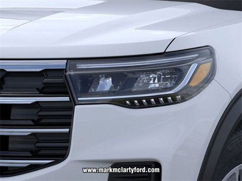 New 2026 Ford Explorer Active image 18