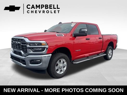 Used 2026 RAM 2500 Big Horn AWD/4WD image 1