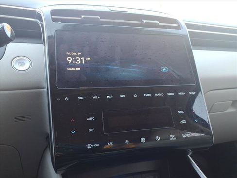 Certified 2023 Hyundai Tucson Limited image 23