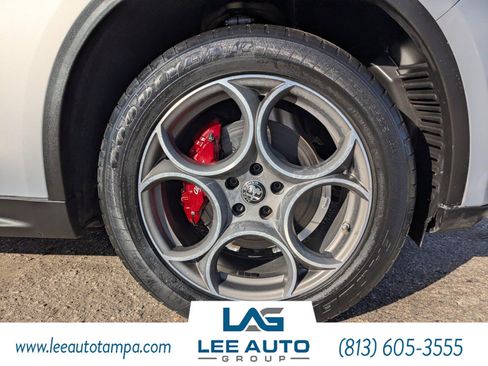 Used 2022 Alfa Romeo Stelvio Sprint image 10