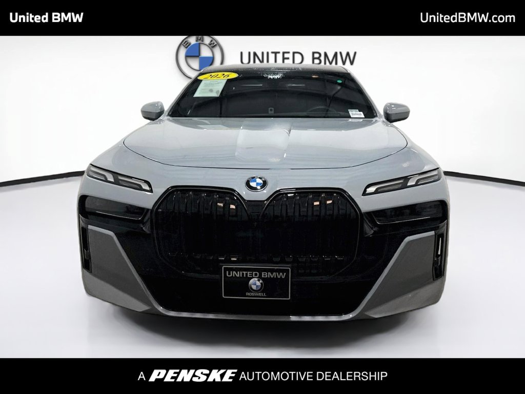 Certified 2026 BMW 740i RWD image 2