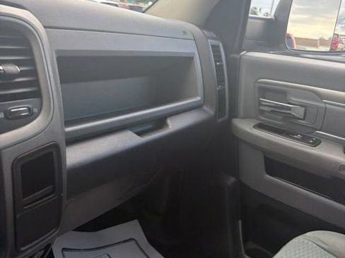 Used 2016 RAM 2500 Tradesman w/ Chrome Appearance Group AWD/4WD image 22