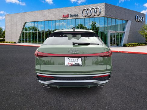 Certified 2025 Audi Q5 Premium Plus w/ Premium Plus AWD/4WD image 5