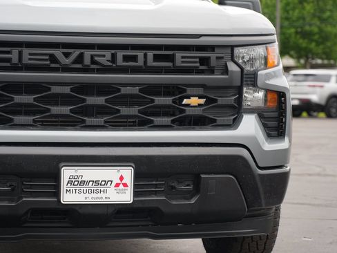 Used 2023 Chevrolet Silverado 1500 W/T w/ Trailering Package AWD/4WD image 9