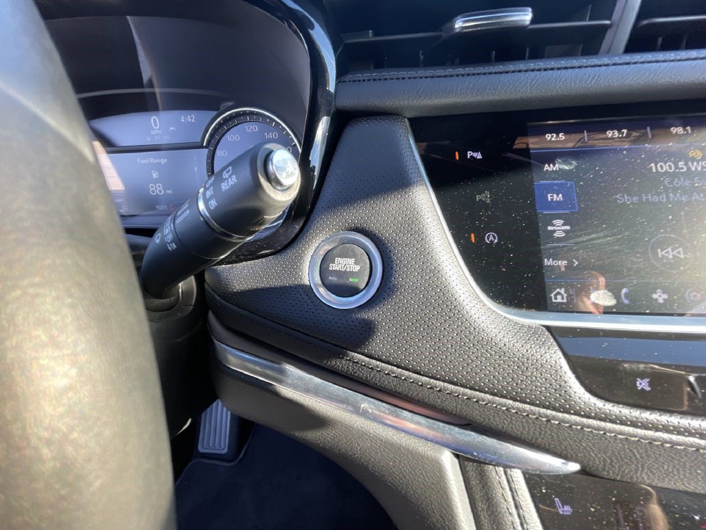Certified 2025 Cadillac XT5 Luxury FWD image 16