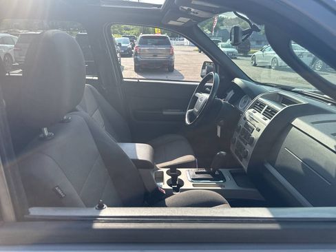Used 2012 Ford Escape XLT AWD/4WD image 11