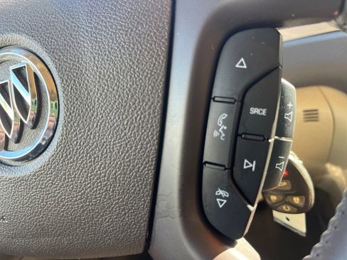 Used 2011 Buick Enclave CXL image 52