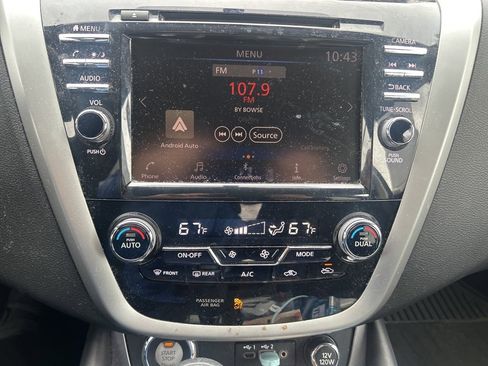 Used 2019 Nissan Murano S image 12