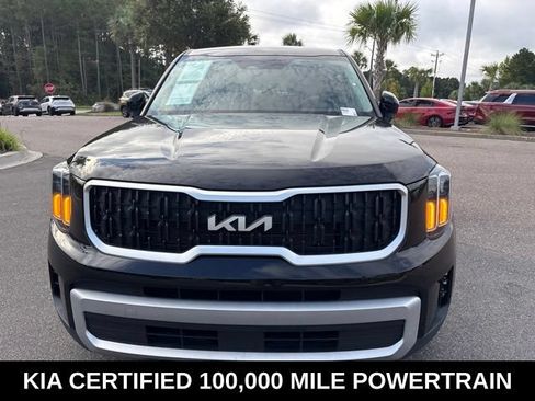 Certified 2024 Kia Telluride LX FWD image 2