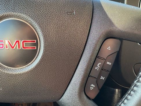 Used 2023 GMC Savana 3500 Extended w/ Power Convenience Package image 23