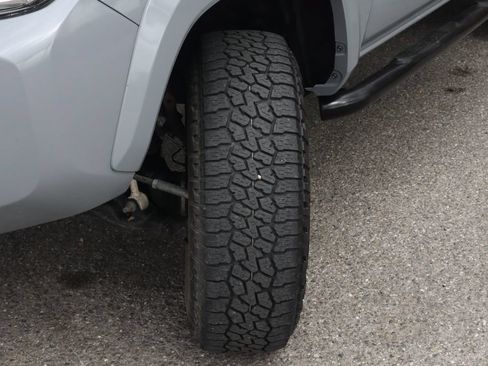Used 2020 Toyota Tacoma TRD Sport AWD/4WD image 47