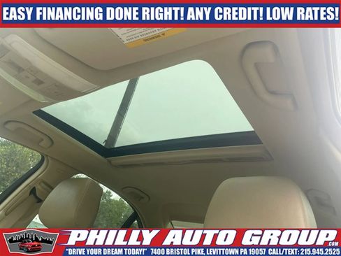 Used 2013 Mercedes-Benz C 250 Sedan image 11