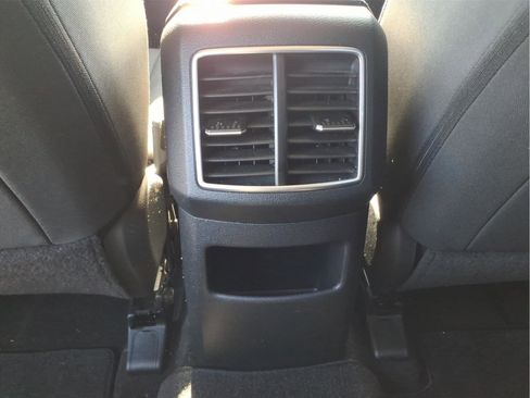 Used 2025 Kia Sportage LX FWD image 13