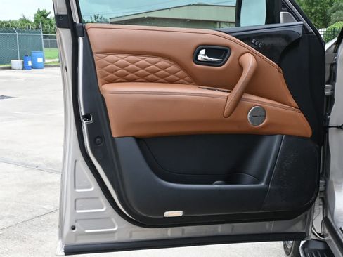 Used 2021 INFINITI QX80 Sensory w/ All-Season Package RWD image 18
