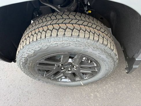 New 2026 Chevrolet Silverado 1500 LT Trail Boss w/ Convenience Package II AWD/4WD image 13