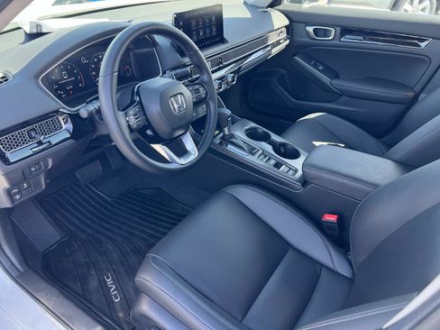 Certified 2024 Honda Civic Touring image 5