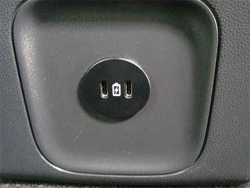 Certified 2025 Ford Escape ST-Line image 25