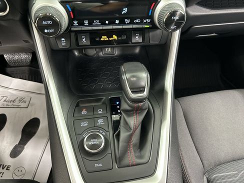 Used 2023 Toyota RAV4 Prime SE AWD/4WD image 17