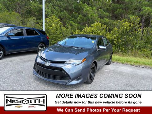 Used 2019 Toyota Corolla LE FWD image 1
