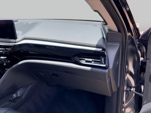 Certified 2026 Acura MDX FWD w/ Technology Package image 17