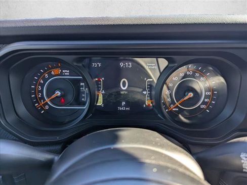 Used 2026 Jeep Wrangler Unlimited Rubicon AWD/4WD image 15