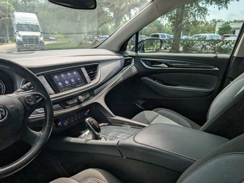 Used 2021 Buick Enclave Preferred FWD image 14