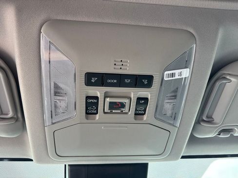 Used 2022 Toyota RAV4 XLE w/ Convenience Package AWD/4WD image 20
