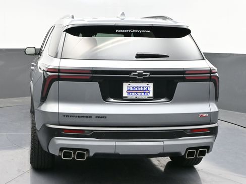 Used 2024 Chevrolet Traverse Z71 AWD/4WD image 6