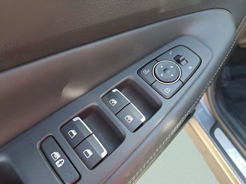 Used 2021 Hyundai Santa Fe SEL Premium image 15