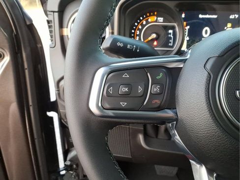 New 2026 Jeep Wrangler Unlimited Sahara AWD/4WD image 20