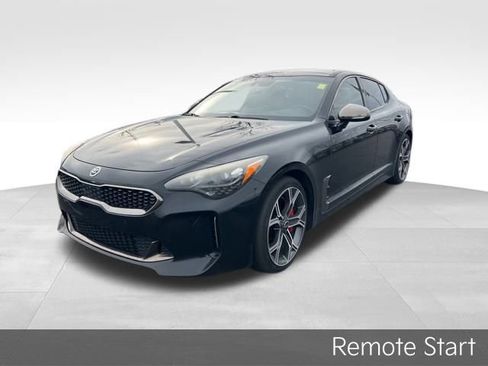 Used 2018 Kia Stinger GT2 image 3