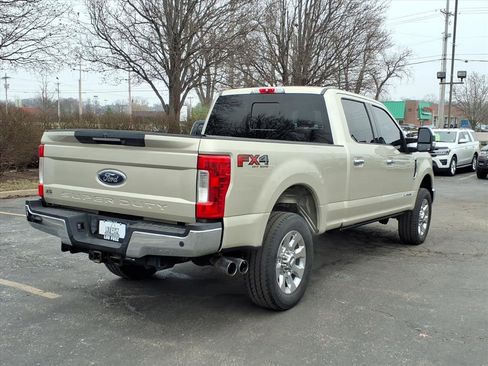 Used 2017 Ford F250 Lariat w/ Lariat Ultimate Package image 3