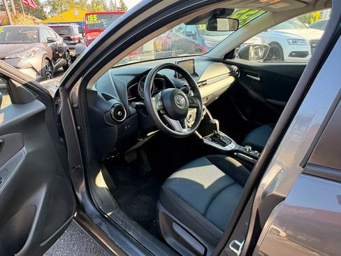Used 2017 Toyota Yaris iA FWD image 5