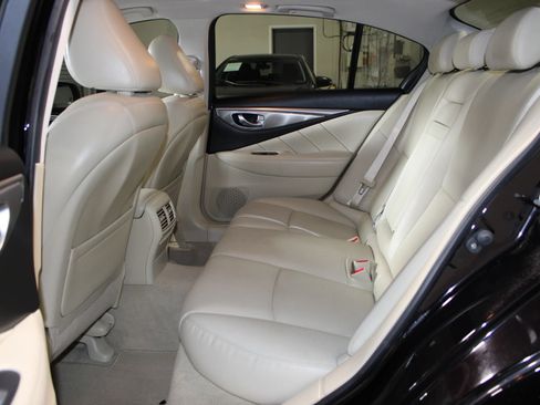 Used 2015 INFINITI Q50 Premium RWD image 26