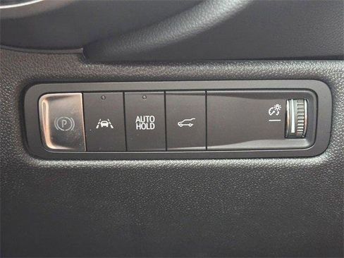 Certified 2024 Chevrolet Equinox EV RS image 22