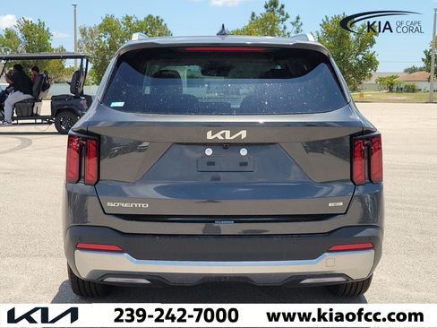 New 2026 Kia Sorento EX FWD image 5