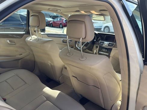 Used 2014 Mercedes-Benz E 350 4MATIC Sedan image 19