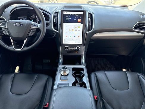 Used 2022 Ford Edge Titanium w/ Equipment Group 301A image 22