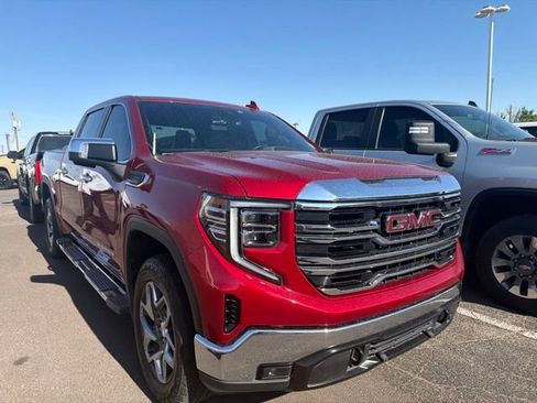 Used 2023 GMC Sierra 1500 SLT w/ SLT Premium Package AWD/4WD image 6