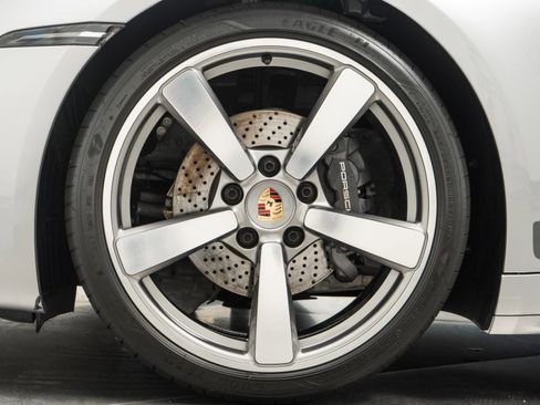 Used 2023 Porsche 911 Carrera T RWD image 10