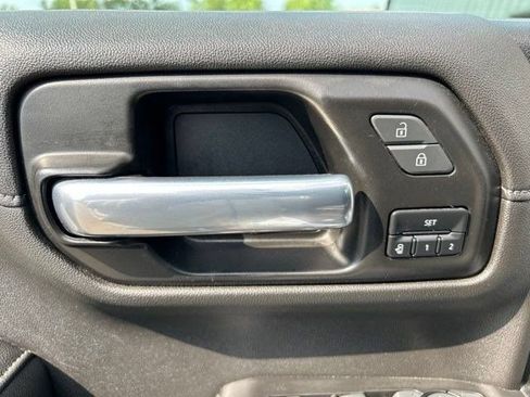 Used 2021 Chevrolet Silverado 1500 LTZ w/ Technology Package AWD/4WD image 12