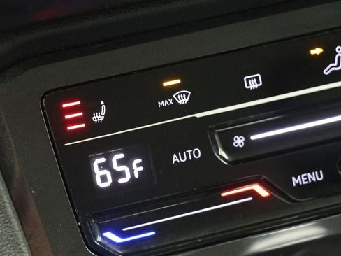 Used 2024 Volkswagen Tiguan Wolfsburg Edition image 24