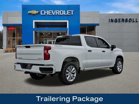 Used 2023 Chevrolet Silverado 1500 Custom image 9