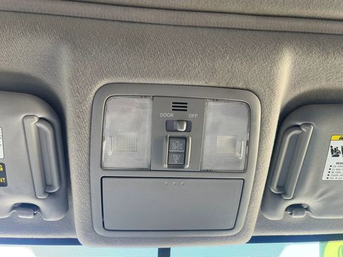 Used 2009 Toyota RAV4 Limited AWD/4WD image 9
