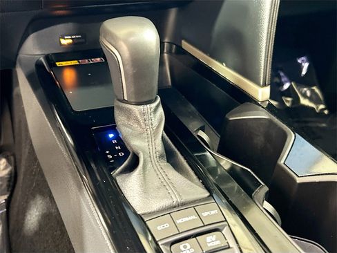 Used 2025 Toyota Camry XSE image 14