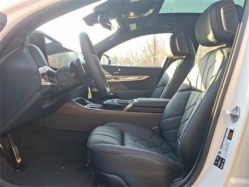 New 2026 BMW 740i xDrive 740i xDrive w/ Executive Package image 13