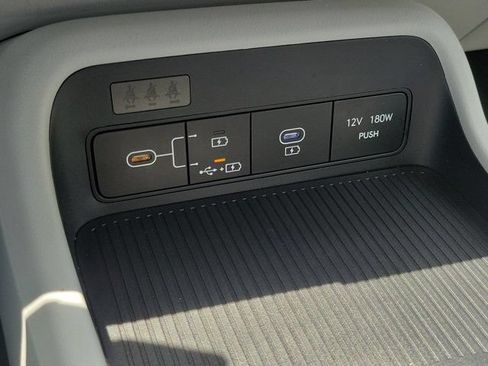 Certified 2024 Hyundai Kona SEL FWD image 25